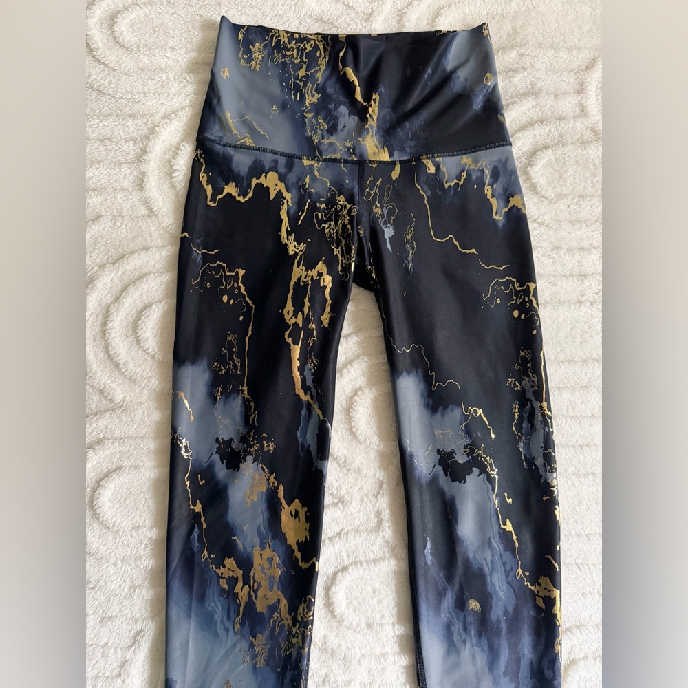 Old Navy Active Gold and Navy Blue Marbled Powersoft Leggings, Size S, NWOT
